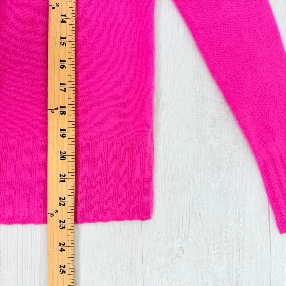 Ainsley 100% Cashmere Crew Neck Sweater‎ Women M Bright Pink Soft Cozy Luxury - Picture 14 of 16